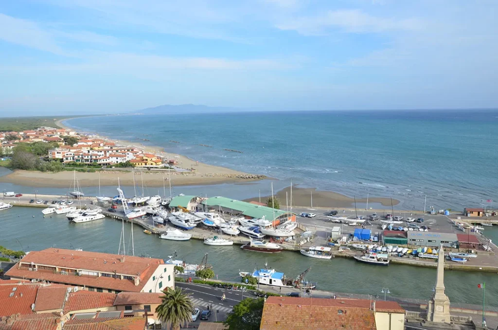 Discovering Castiglione della Pescaia: Tuscany's Hidden Gem 5 panoramic view from castiglione della pescaia