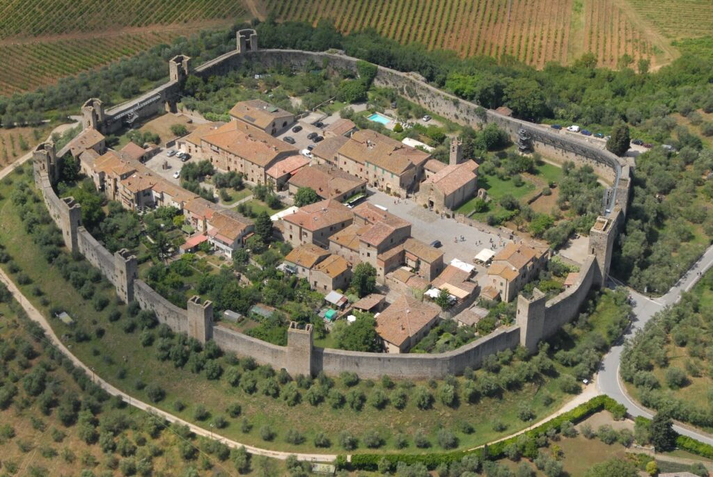 Márcio Rangel Live in Tuscany This July: Brazilian Guitar in Timeless Italian Settings 2 monteriggioni tuscany italy