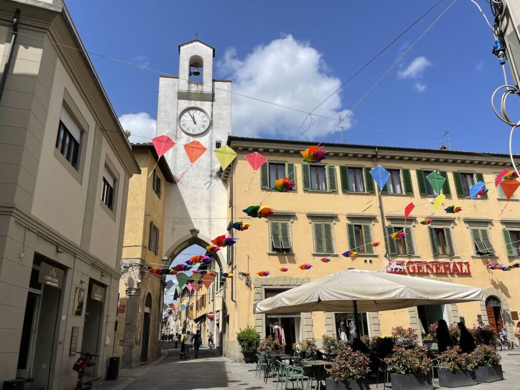 Borgo San Lorenzo: the beating heart of the Mugello, just 10 minutes from Scarperia.