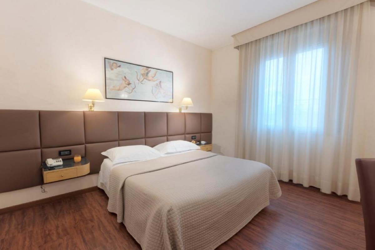 Best Arezzo Hotels for a Memorable Stay in Tuscany 27 Double room at Hotel Minerva, Arezzo