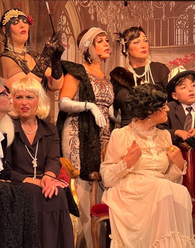 Free Musical at San Galgano Abbey: “Ma Chérie” Brings 1920s New York to Tuscany on August 27 3 1920s costumes and hairstyles in the musical Ma Cherie