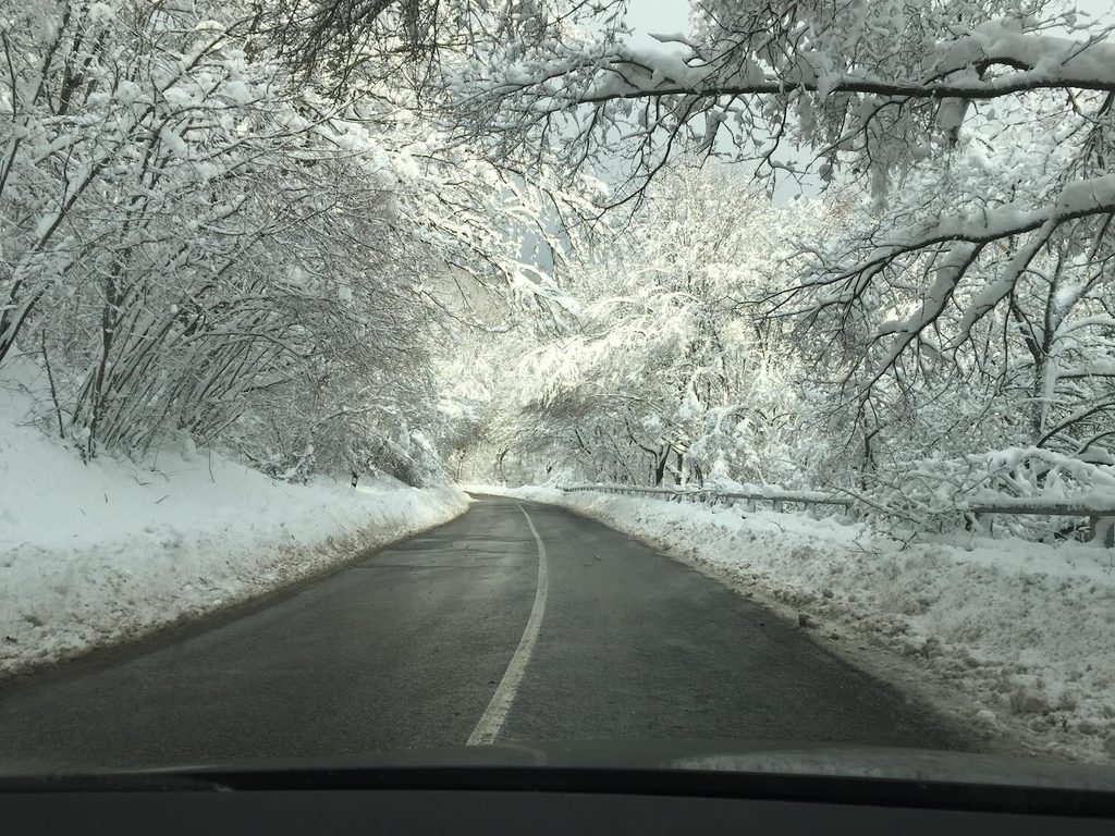 Winter Tires in Italy: What to Know Before Driving in Tuscany 1 snow in tuscany italy